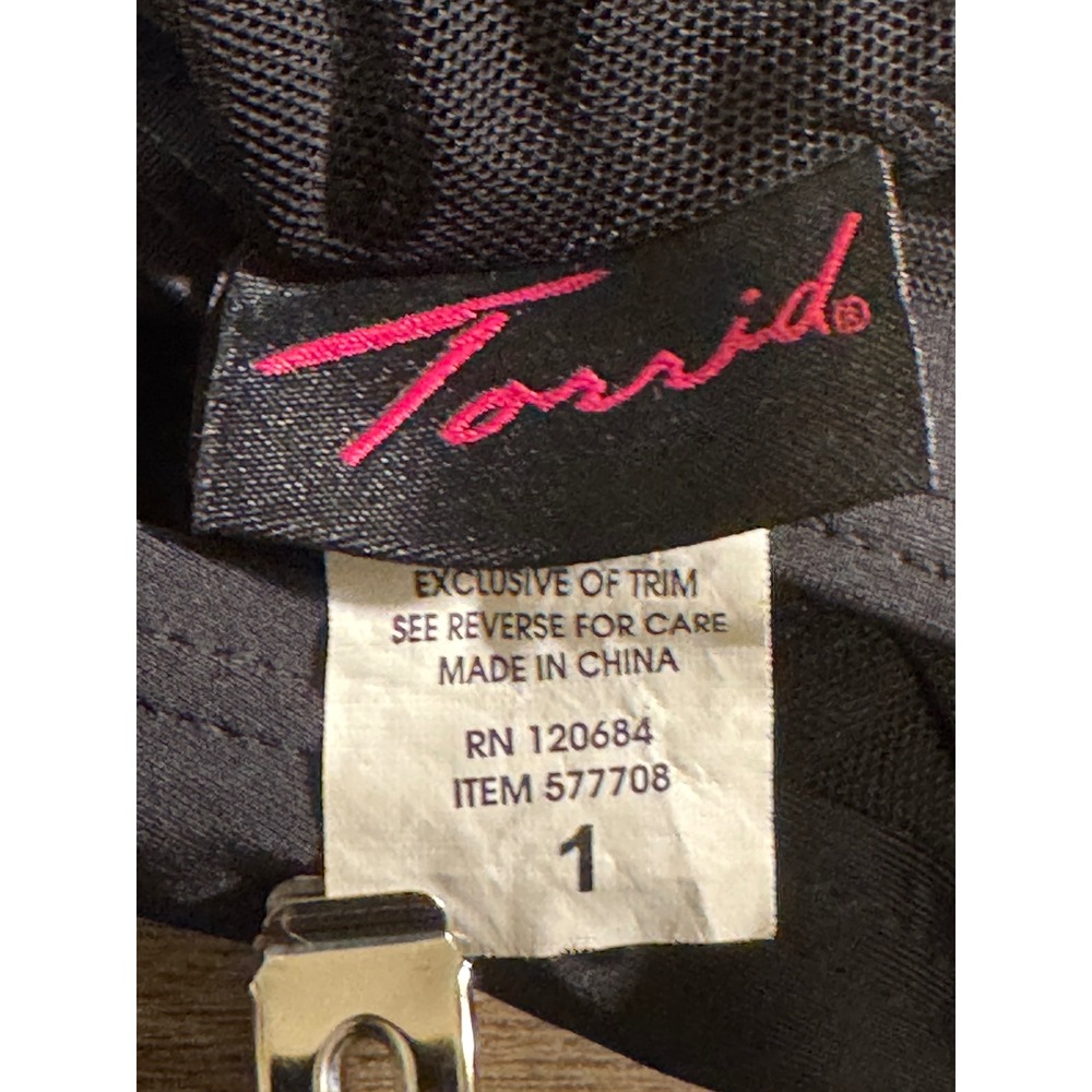 Torrid Black Tie Front Cross Back Tankini Swim Top Womens Plus Size 1 1X 577708 - Picture 8 of 10